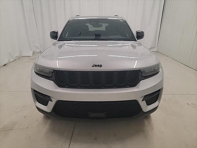 used 2024 Jeep Grand Cherokee car, priced at $36,885