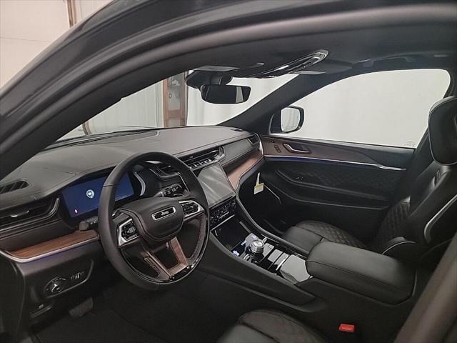new 2025 Jeep Grand Cherokee car, priced at $57,901