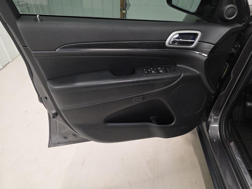 used 2021 Jeep Grand Cherokee car, priced at $26,861