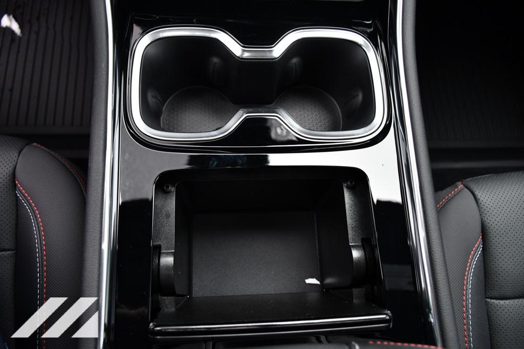 new 2026 Chevrolet Traverse car, priced at $52,019