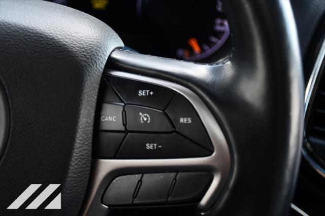 used 2022 Jeep Grand Cherokee car, priced at $23,999