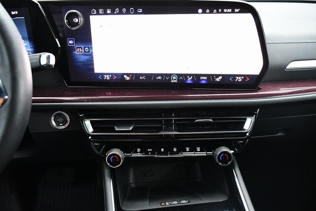 used 2025 Chevrolet Traverse car, priced at $47,499