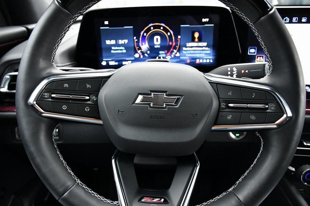 used 2025 Chevrolet Traverse car, priced at $47,499