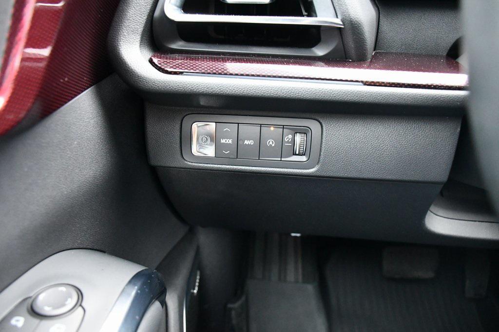 used 2025 Chevrolet Traverse car, priced at $47,499