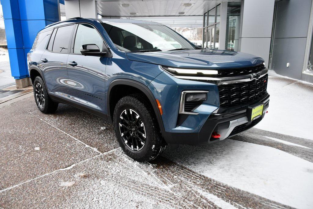 used 2025 Chevrolet Traverse car, priced at $47,499