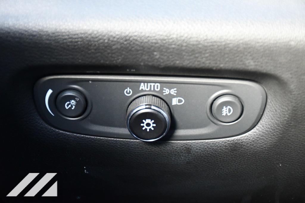 used 2020 Chevrolet Traverse car, priced at $22,799