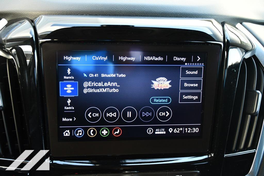 used 2020 Chevrolet Traverse car, priced at $22,799