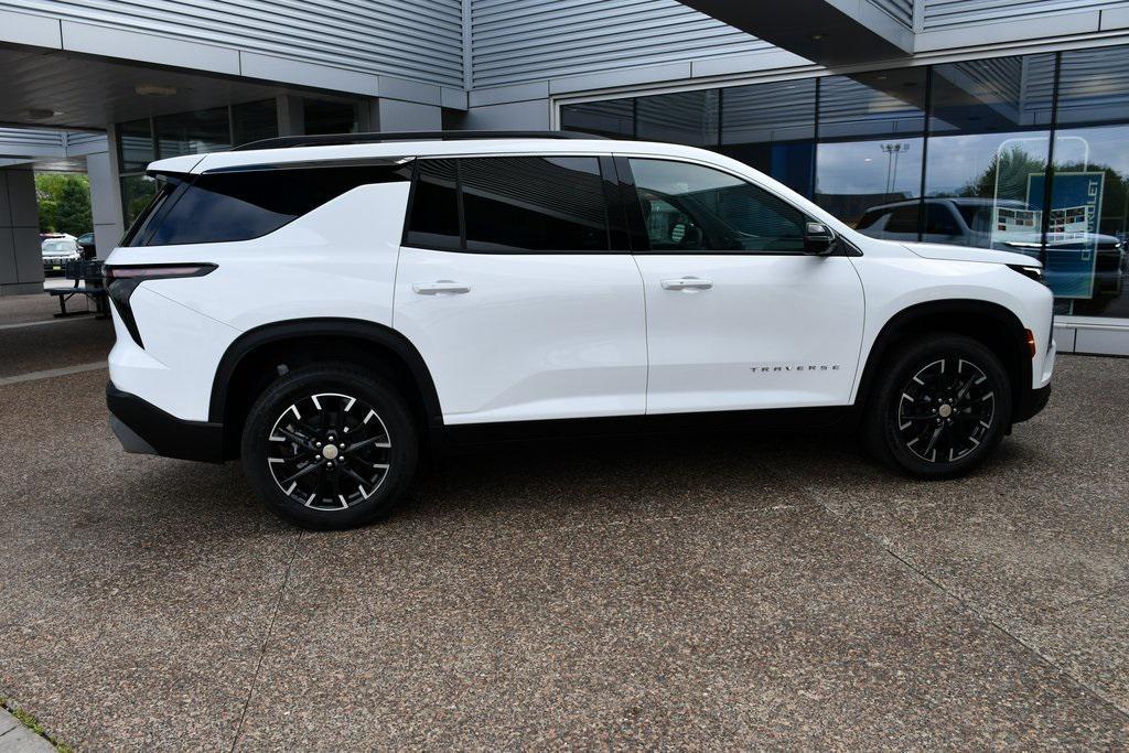 new 2026 Chevrolet Traverse car, priced at $47,784