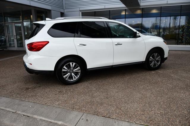 used 2020 Nissan Pathfinder car, priced at $17,299