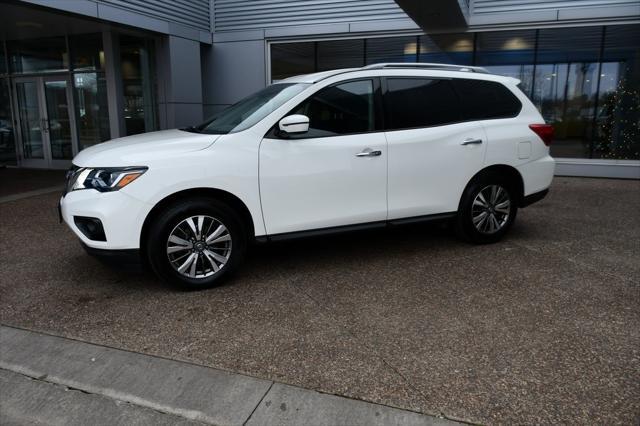 used 2020 Nissan Pathfinder car, priced at $17,299