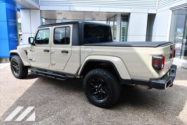 used 2022 Jeep Gladiator car, priced at $27,999