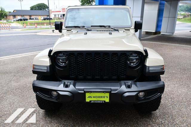 used 2022 Jeep Gladiator car, priced at $27,999
