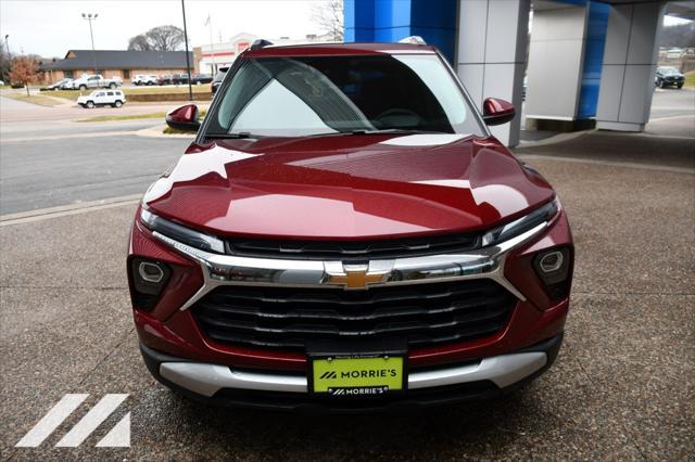 new 2025 Chevrolet TrailBlazer car, priced at $27,571