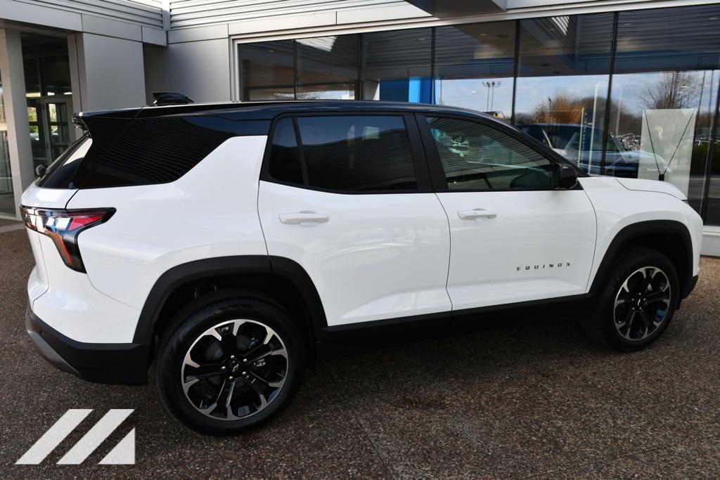 new 2026 Chevrolet Equinox car, priced at $34,539