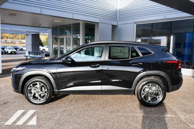 new 2025 Chevrolet Trax car, priced at $23,999