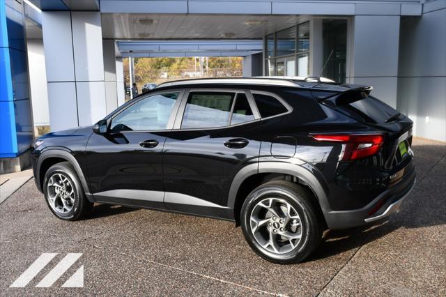 new 2025 Chevrolet Trax car, priced at $23,999