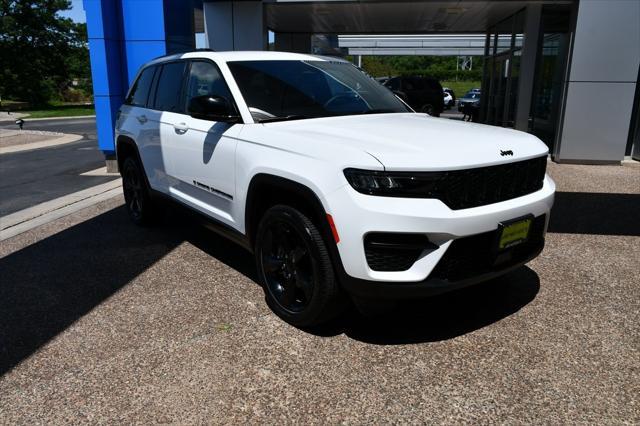 used 2023 Jeep Grand Cherokee car, priced at $30,497