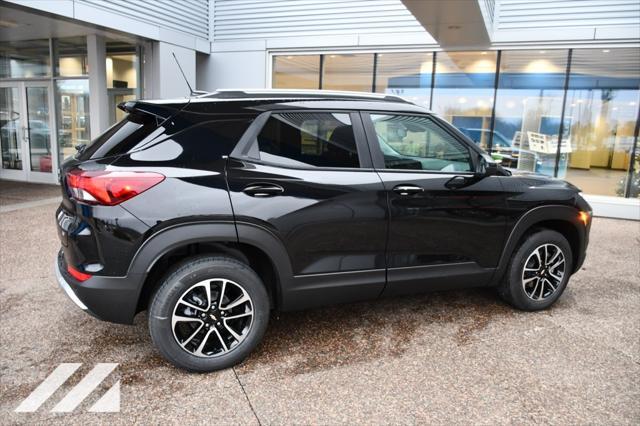 new 2025 Chevrolet TrailBlazer car, priced at $27,571