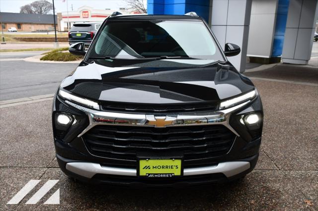 new 2025 Chevrolet TrailBlazer car, priced at $27,571