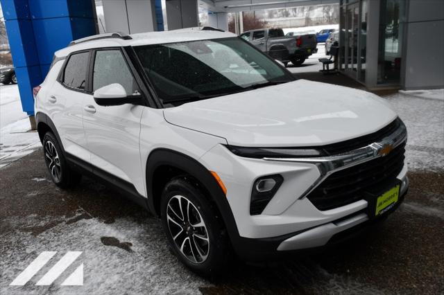 new 2025 Chevrolet TrailBlazer car, priced at $27,571