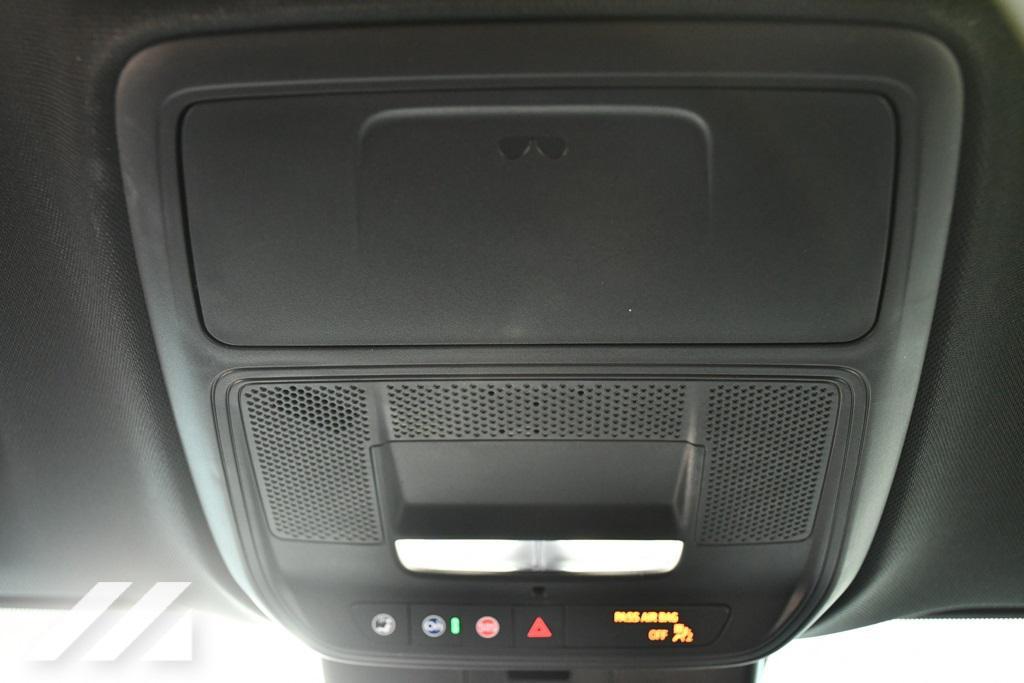 used 2025 Chevrolet Traverse car, priced at $47,211