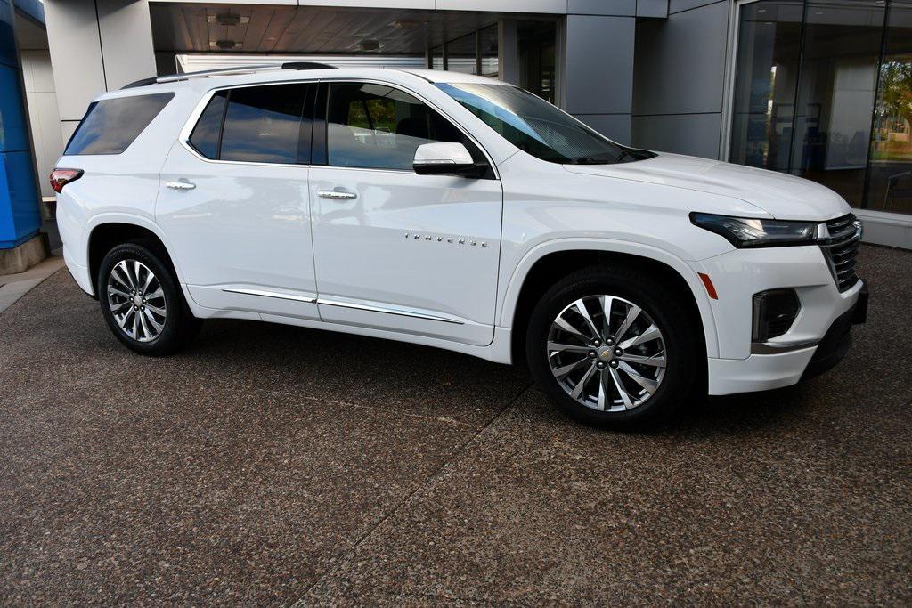 used 2023 Chevrolet Traverse car, priced at $34,325