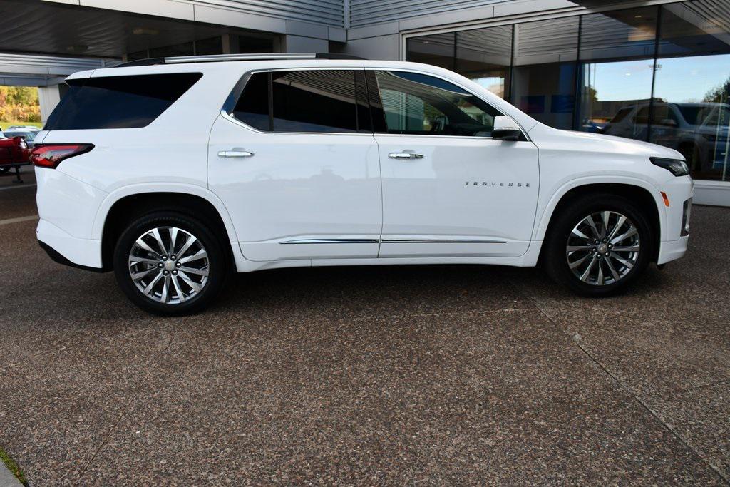 used 2023 Chevrolet Traverse car, priced at $34,325