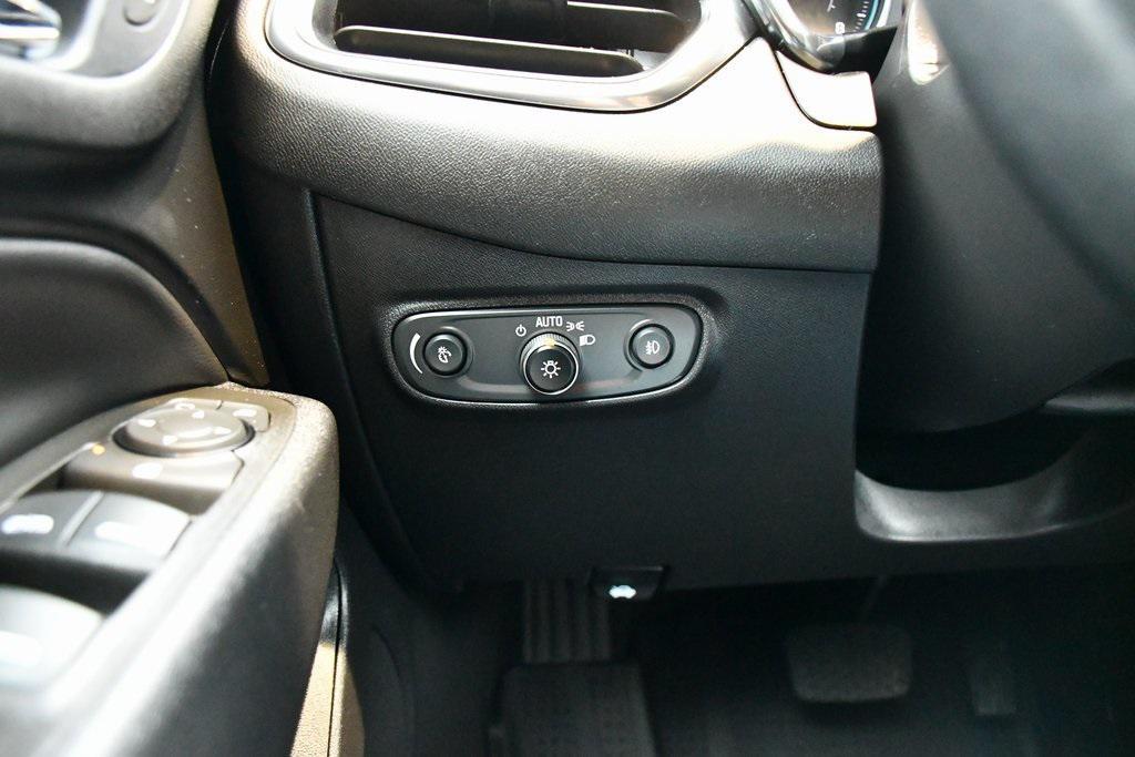 used 2021 Chevrolet Equinox car, priced at $16,799