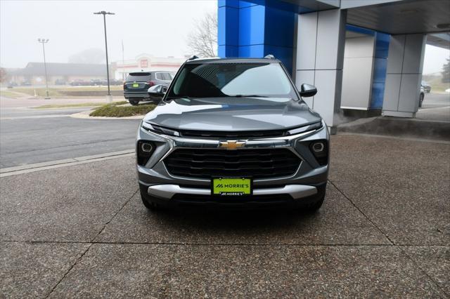 new 2025 Chevrolet TrailBlazer car, priced at $27,340