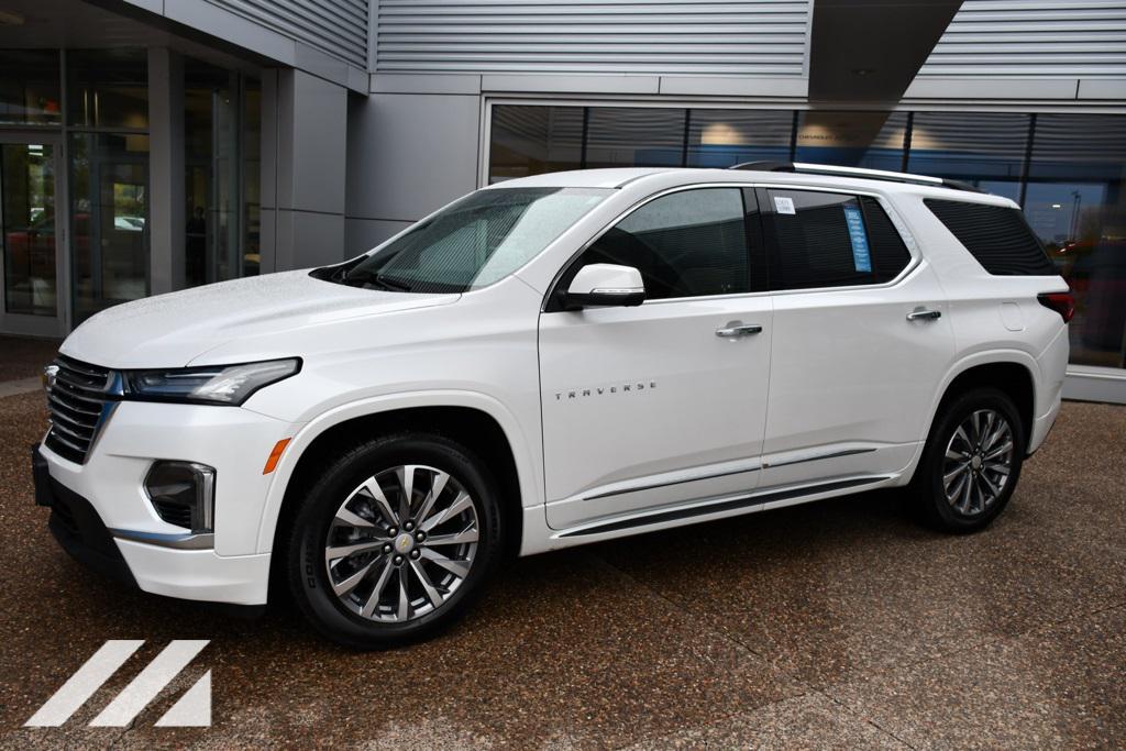 used 2022 Chevrolet Traverse car, priced at $35,999
