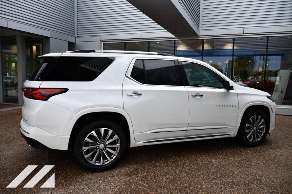 used 2022 Chevrolet Traverse car, priced at $35,999