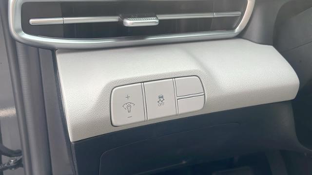 used 2025 Hyundai Elantra car, priced at $24,995