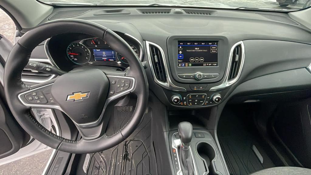 used 2022 Chevrolet Equinox car, priced at $23,995