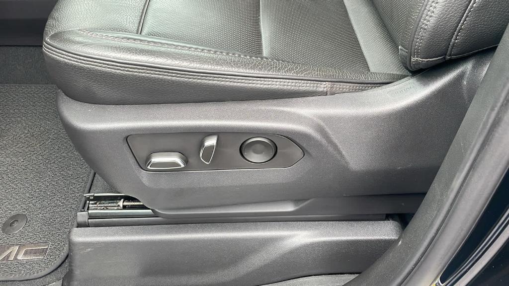 used 2022 GMC Sierra 1500 car, priced at $48,995