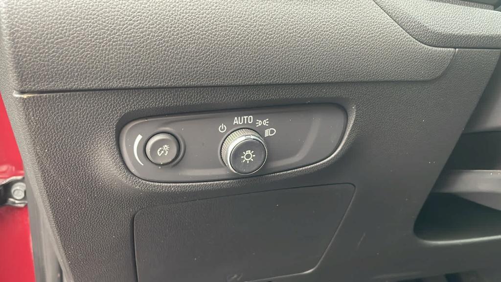 used 2024 Buick Encore GX car, priced at $25,495