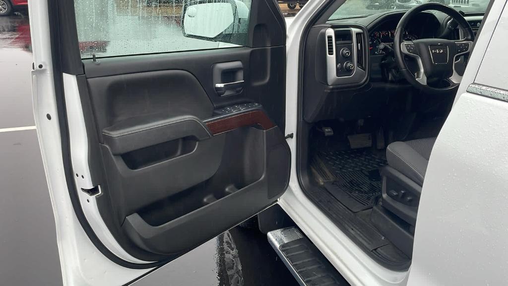 used 2018 GMC Sierra 1500 car, priced at $24,995