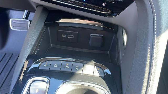 used 2023 Buick Envision car, priced at $29,995