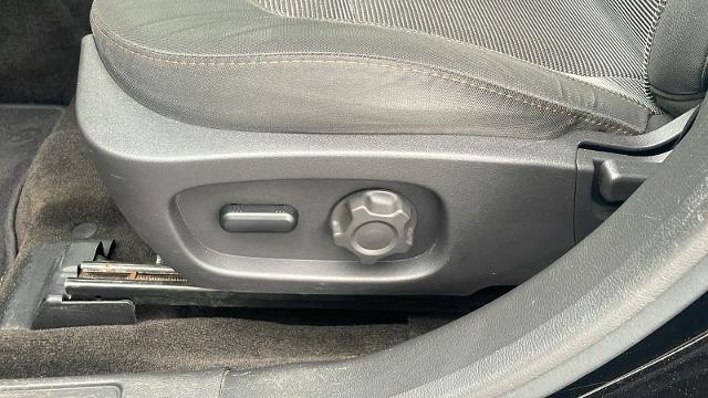 used 2012 Ford Taurus car, priced at $9,995