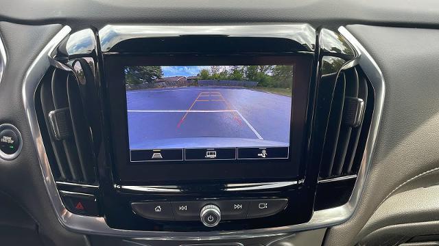used 2023 Chevrolet Traverse car, priced at $30,995