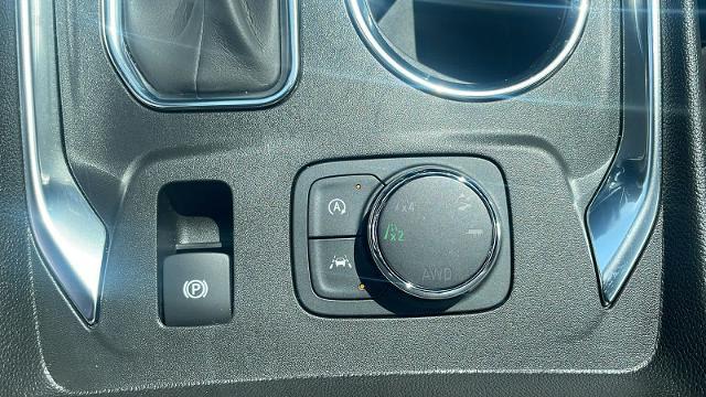 used 2023 Chevrolet Traverse car, priced at $34,995