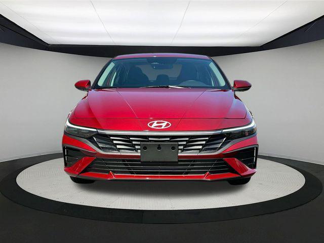 new 2025 Hyundai Elantra car, priced at $21,577