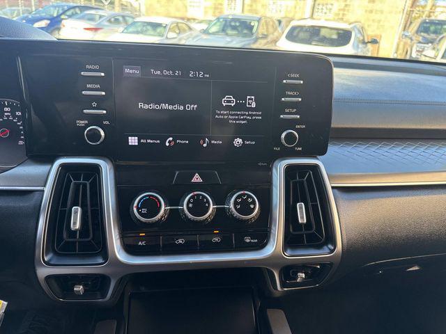used 2022 Kia Sorento car, priced at $19,090
