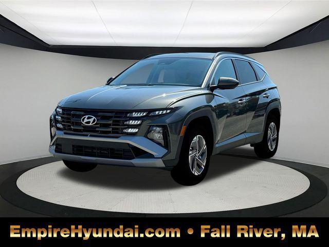 new 2025 Hyundai TUCSON Hybrid car, priced at $29,163