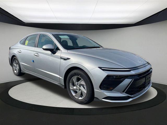 new 2025 Hyundai Sonata car, priced at $27,800