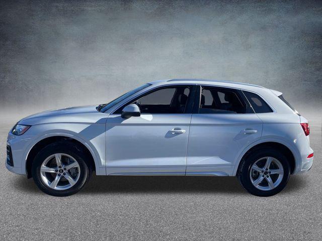 used 2024 Audi Q5 car, priced at $39,090