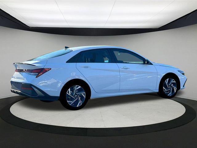 new 2025 Hyundai Elantra car, priced at $25,520