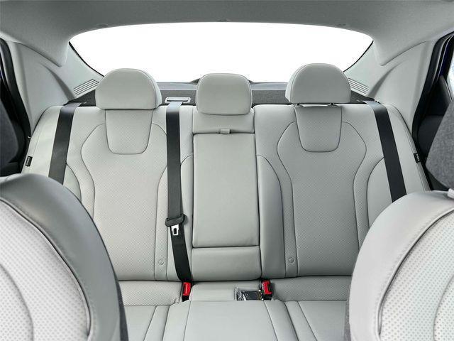 new 2024 Hyundai Elantra car, priced at $28,555