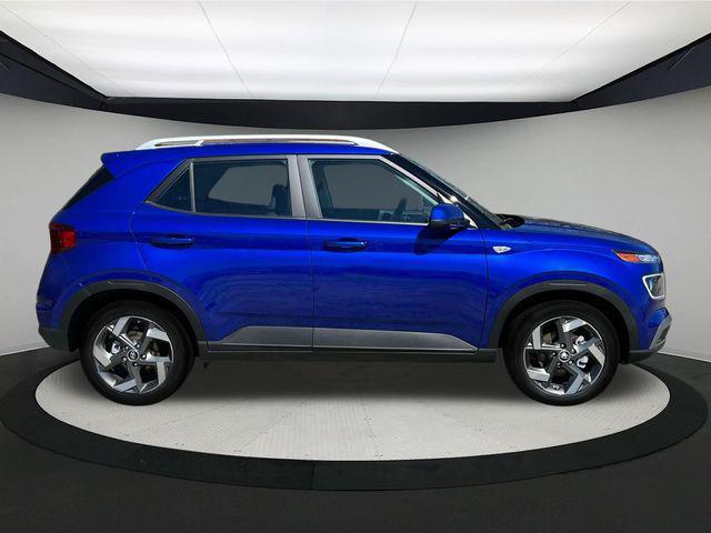 new 2025 Hyundai Venue car, priced at $25,475