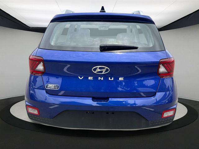 used 2022 Hyundai Venue car, priced at $19,990