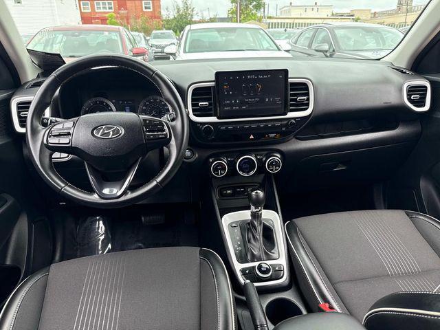 used 2022 Hyundai Venue car, priced at $19,990